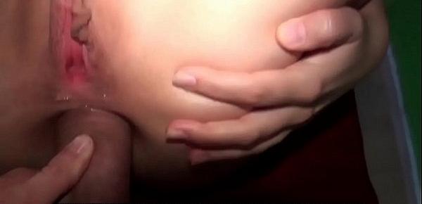 junges deutsches teen Anal auf dem Tisch gefickt sexdate